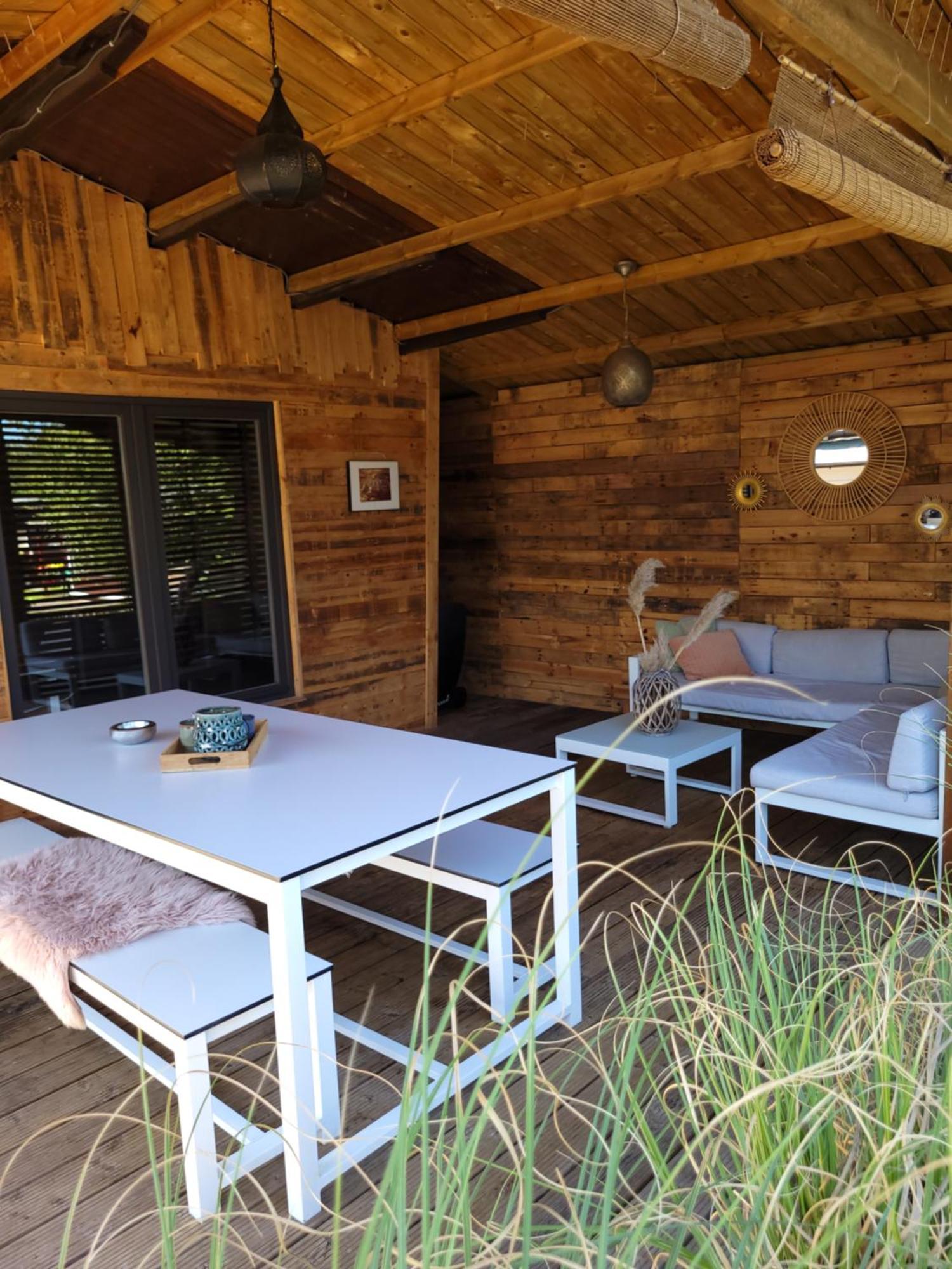 Rustig Gelegen Chalet Solvo Met Terras Aan Het Water Geel Dış mekan fotoğraf